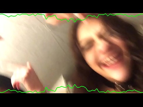❤️ שני תחתוני רגש ברונטיות סקסיות נשארות ממזרות, כלבה מוזרה ❤ פורנו אצלנו
